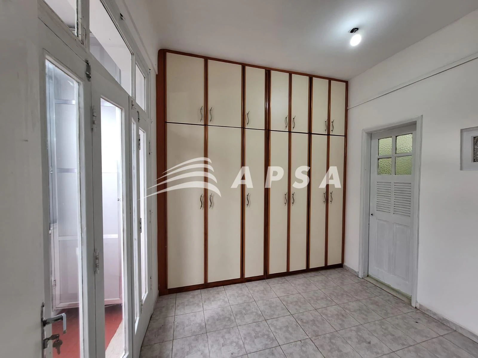 35 m² unfurnished apartment with 1 bedroom and enclosed balcony — photo 4