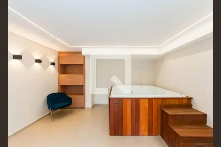 2-bedroom apartment in a building with a gym — photo 44