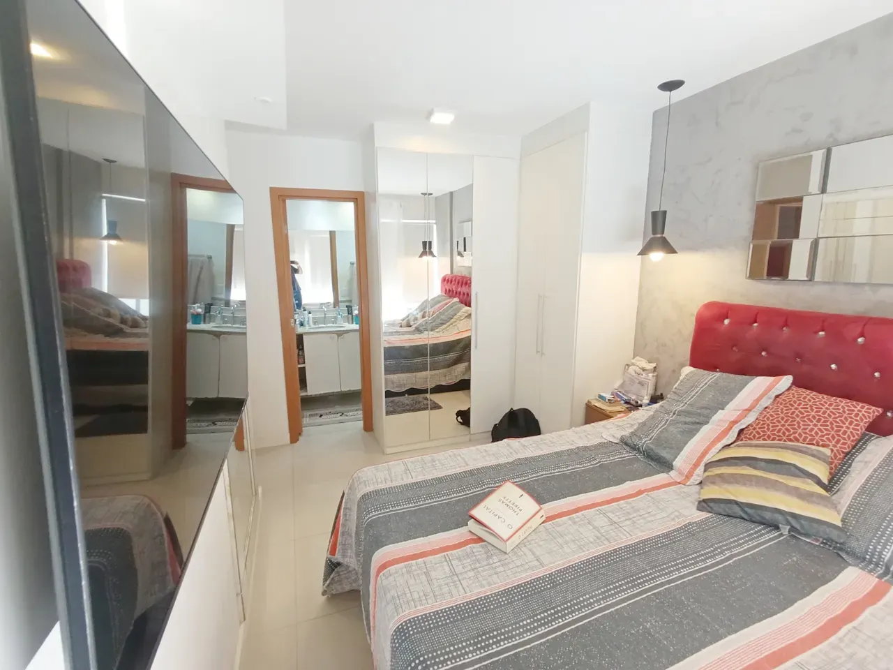2-bedroom apartment in a building with a sauna — photo 25