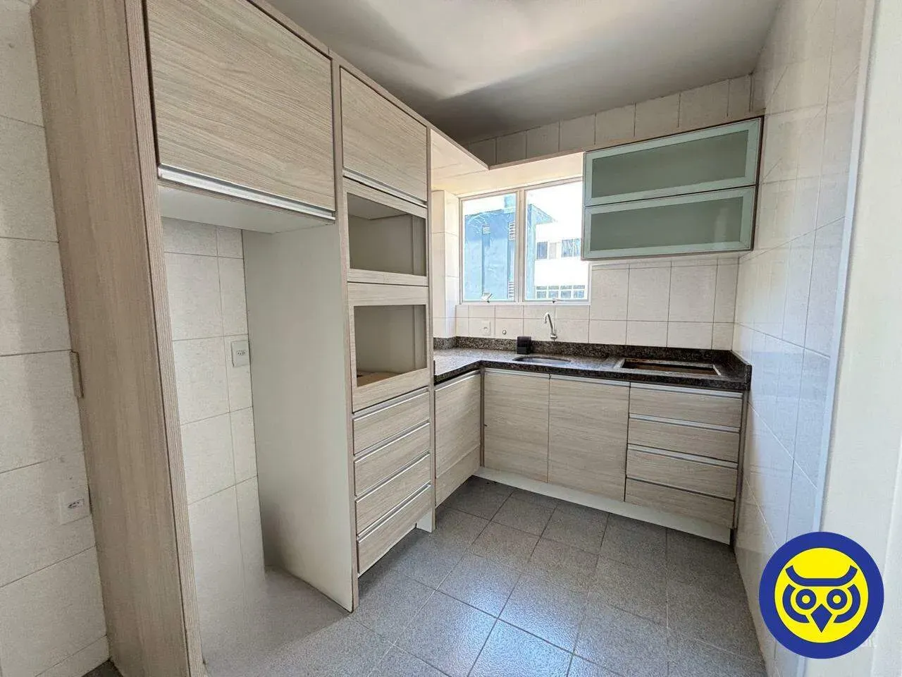 Apartamento de 2 dormitorios con cocina cerrada y 1 plaza — photo 2