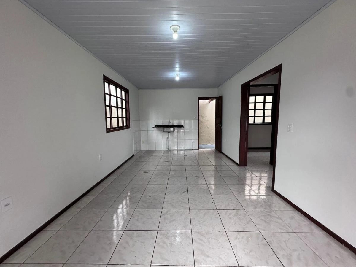 House with 2 bedrooms, 1 bathroom and a balcony