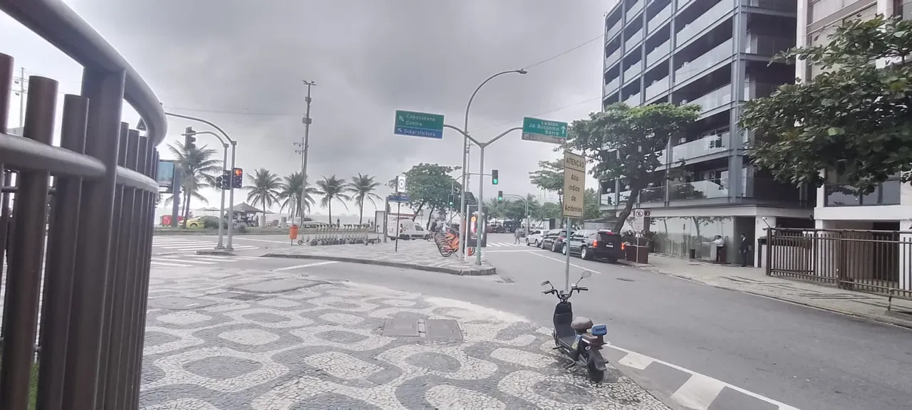 Apartamento mobiliado, 240 m², com janelas do piso ao teto — photo 43