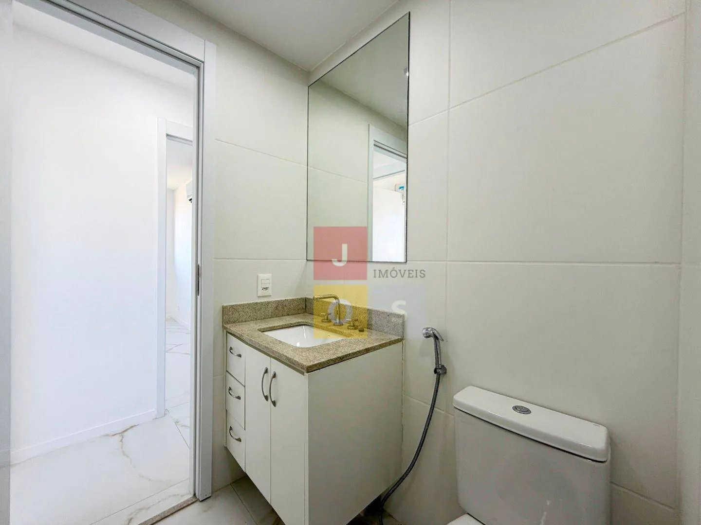 80 m² apartment with 2 bedrooms and a glass balcony — photo 27