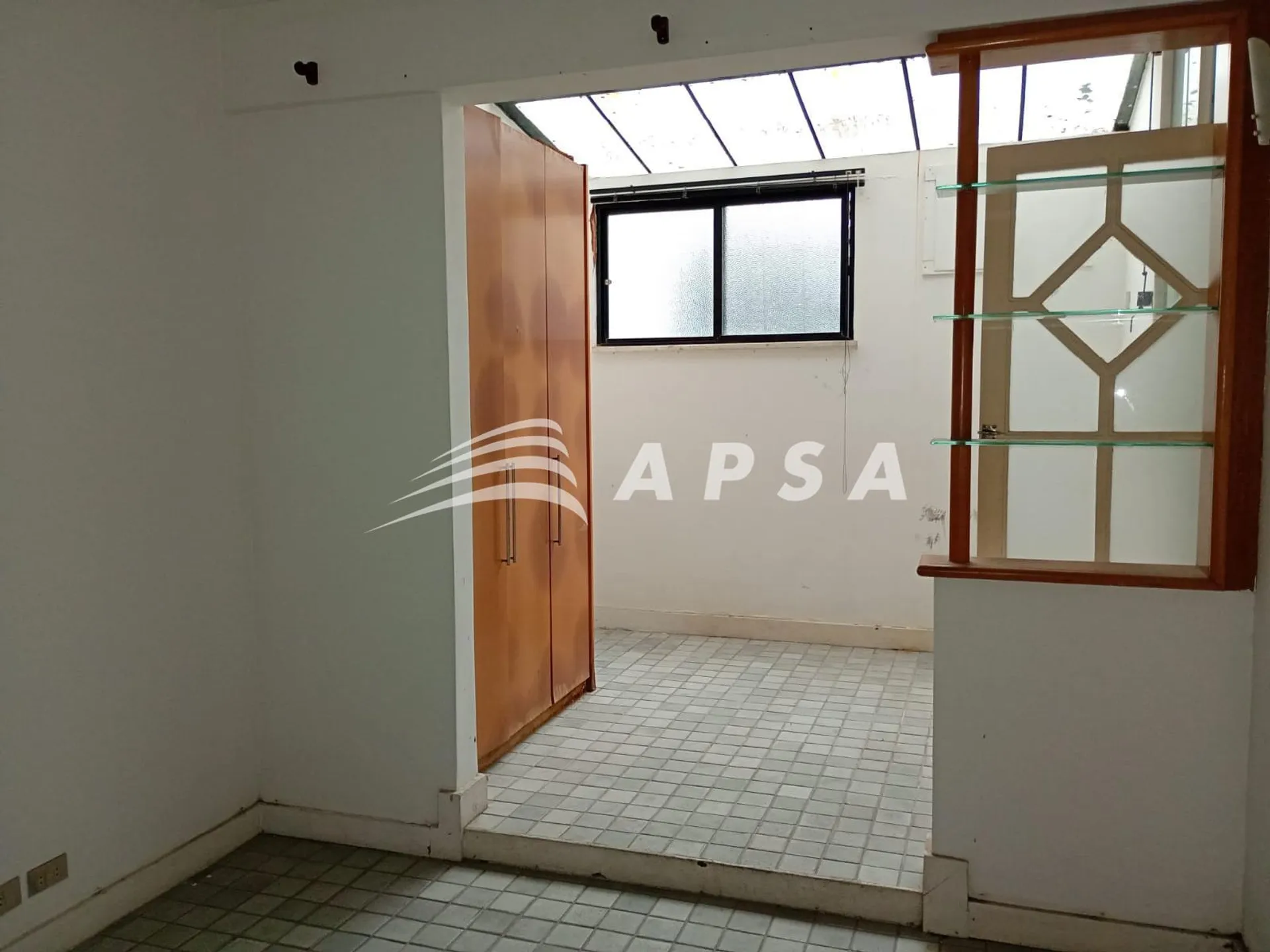 150 m² apartment with a separate closed kitchen — photo 35
