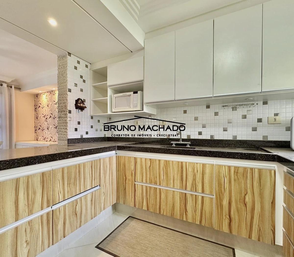 3-bedroom house with a walk-in closet in Curitiba — photo 13