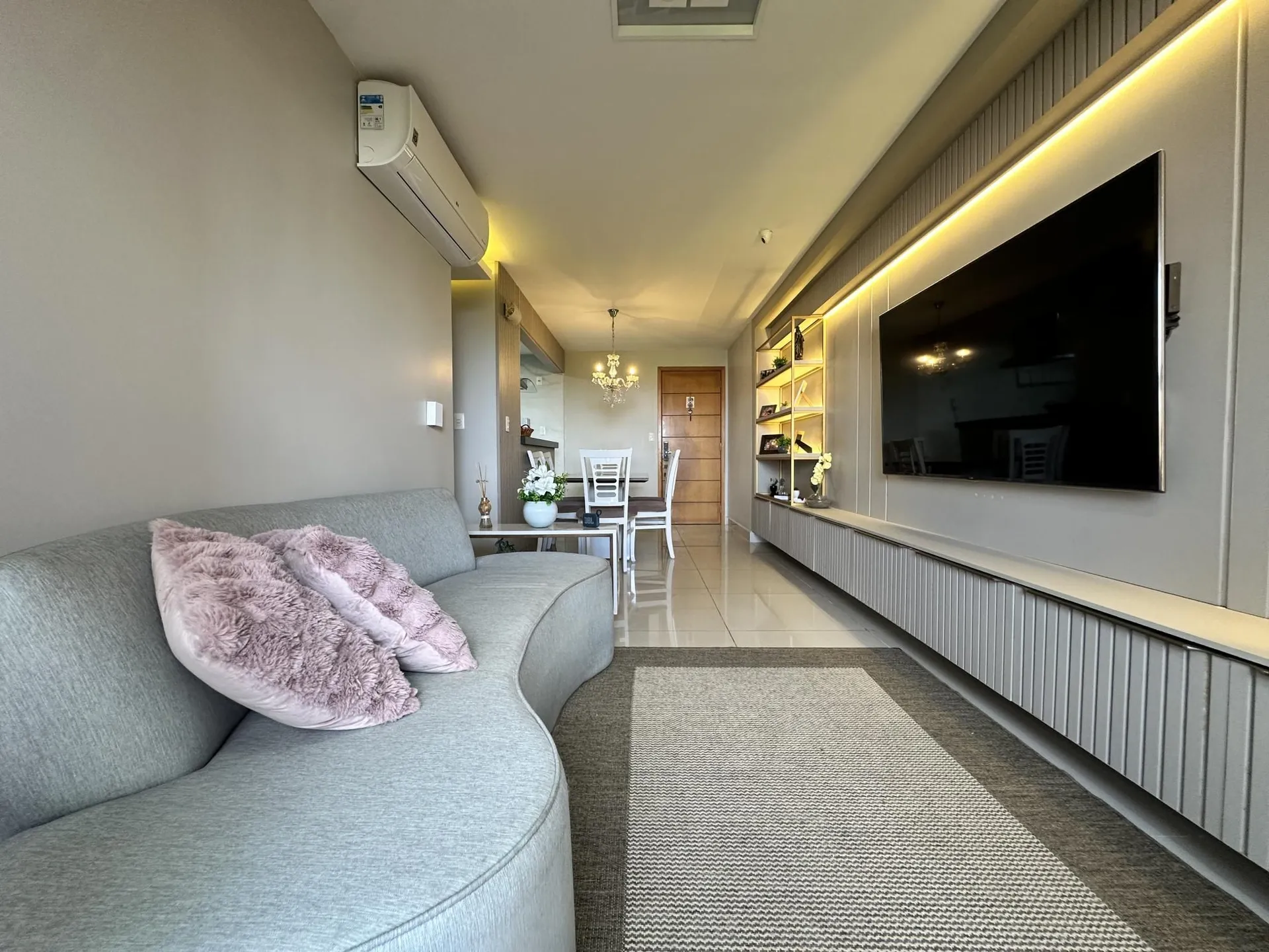 2-bedroom apartment with floor-to-ceiling windows — photo 19