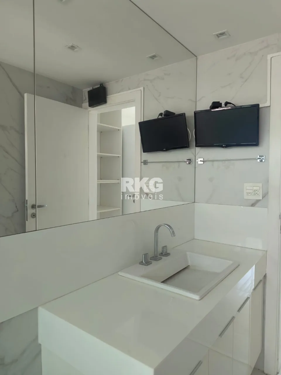 Apartamento para alugar com varanda, 3 quartos e 4 banheiros — photo 7