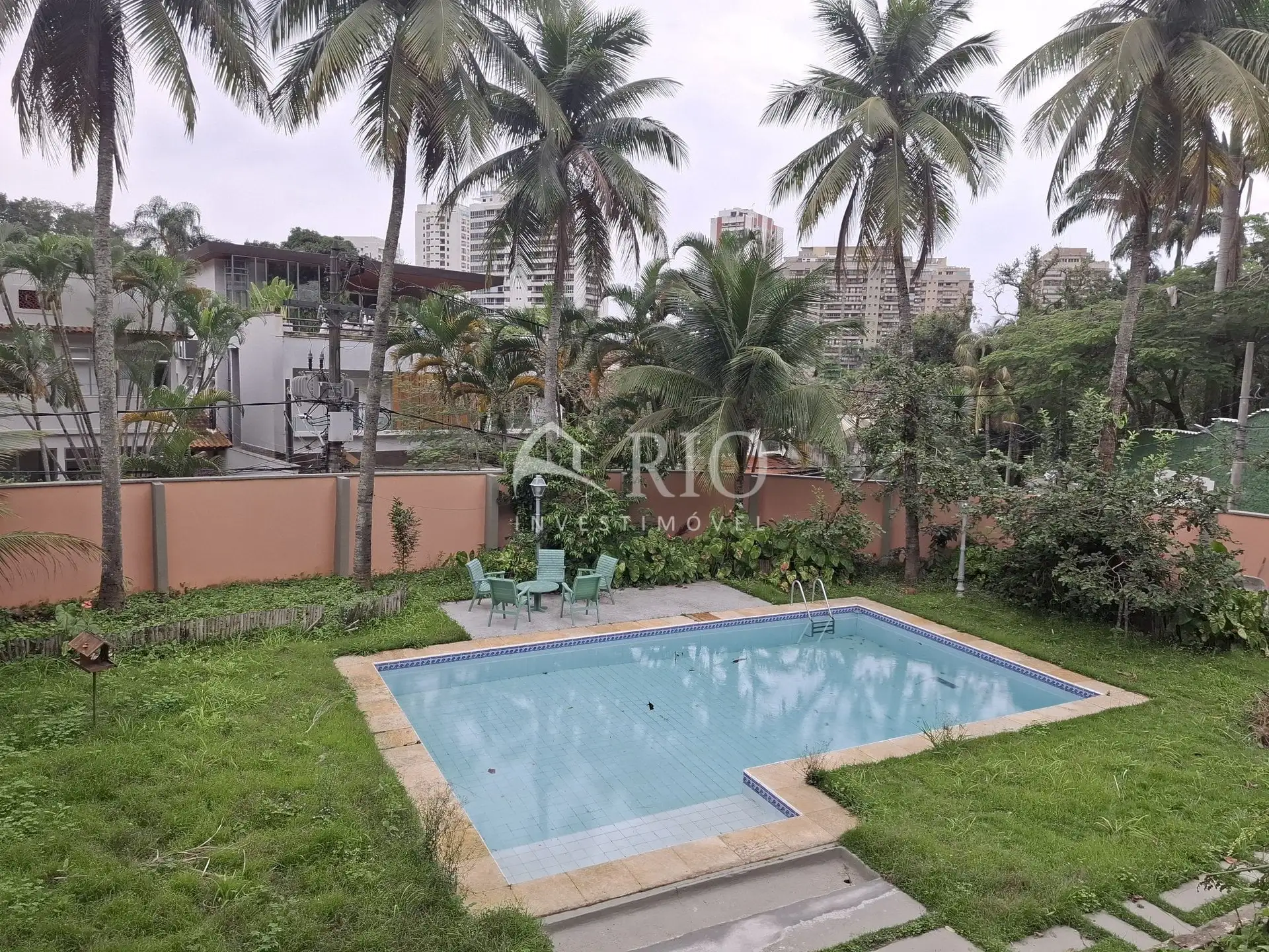 Furnished house with 4 bedrooms and 945 m², 4 parking — photo 12