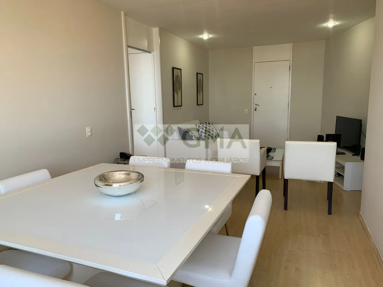 Furnished apartment with a gas kitchen and 1 bedroom — photo 6