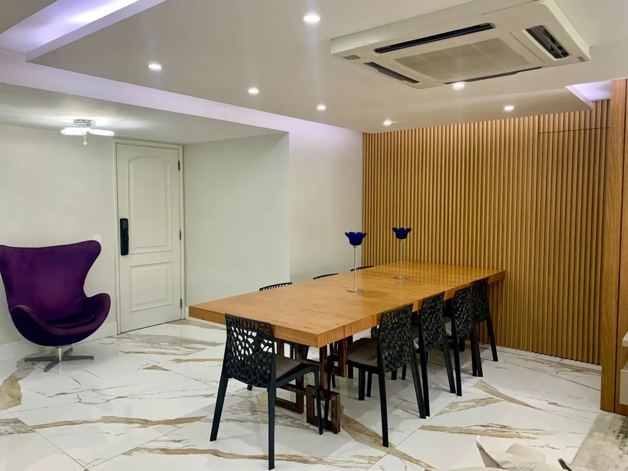 Furnished 4-bedroom apartment with open-plan kitchen — photo 10