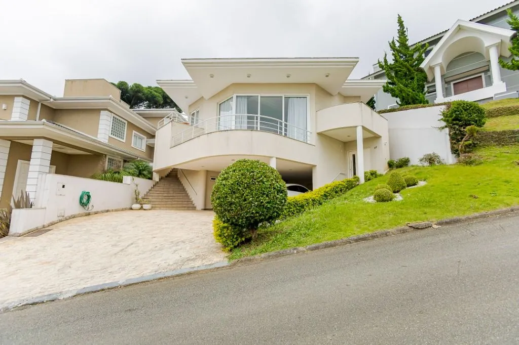 House with 4 en-suite bedrooms and private BBQ — photo 48