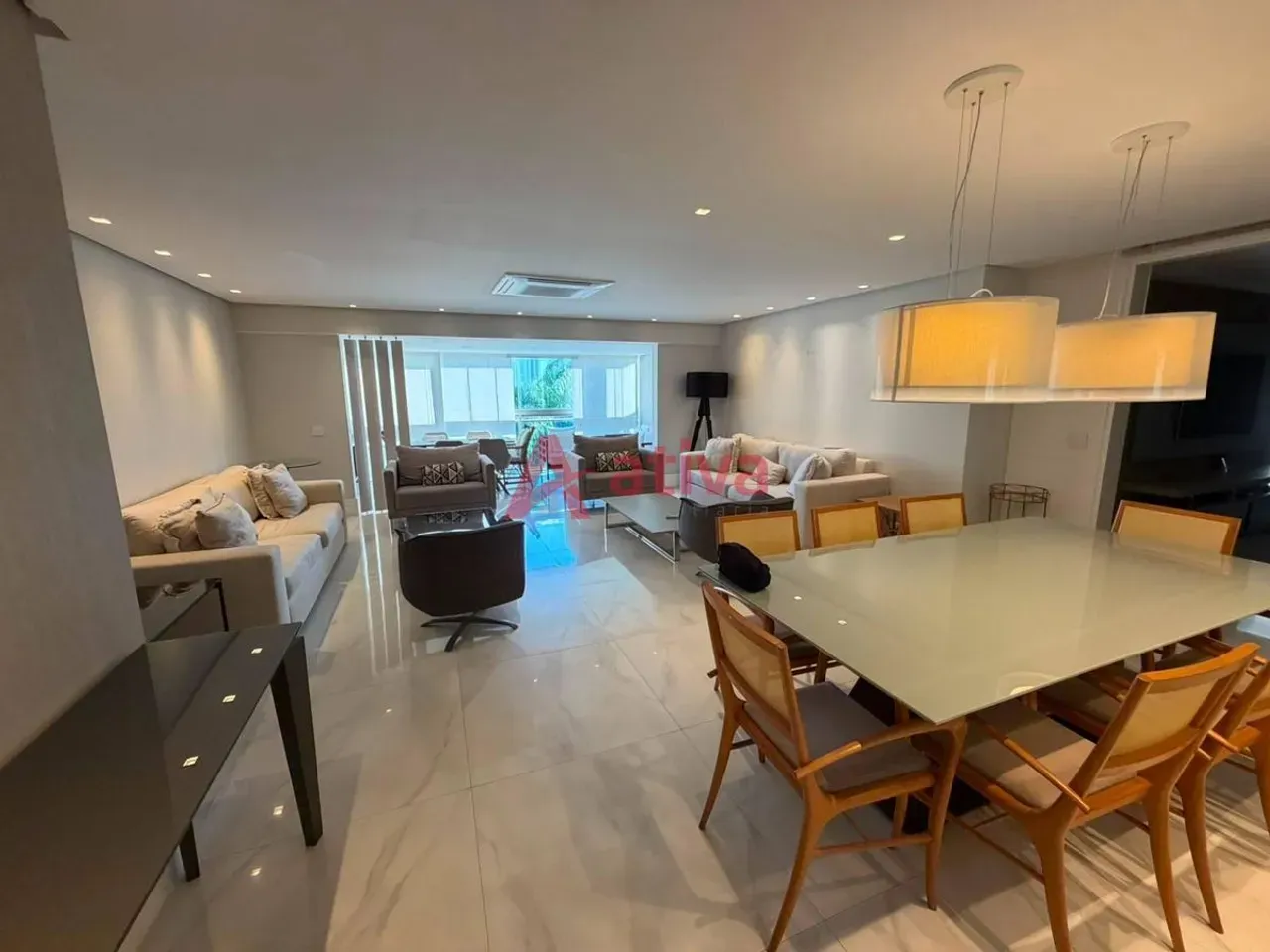 Furnished apartment with 4 bedrooms and an open-plan kitchen — photo 2