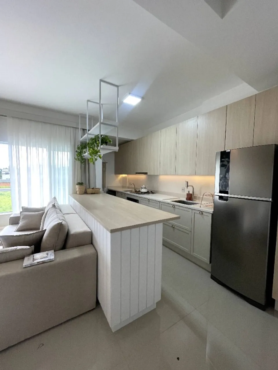 Furnished 1-bedroom apartment with balcony