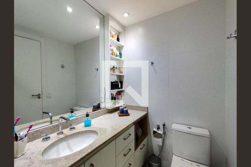 3-bedroom apartment with a mountain view — photo 35