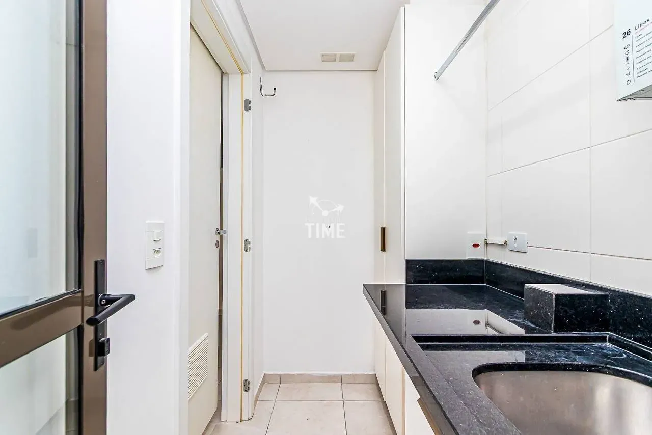 Apartment, 78 m², with a glass-enclosed balcony — photo 19