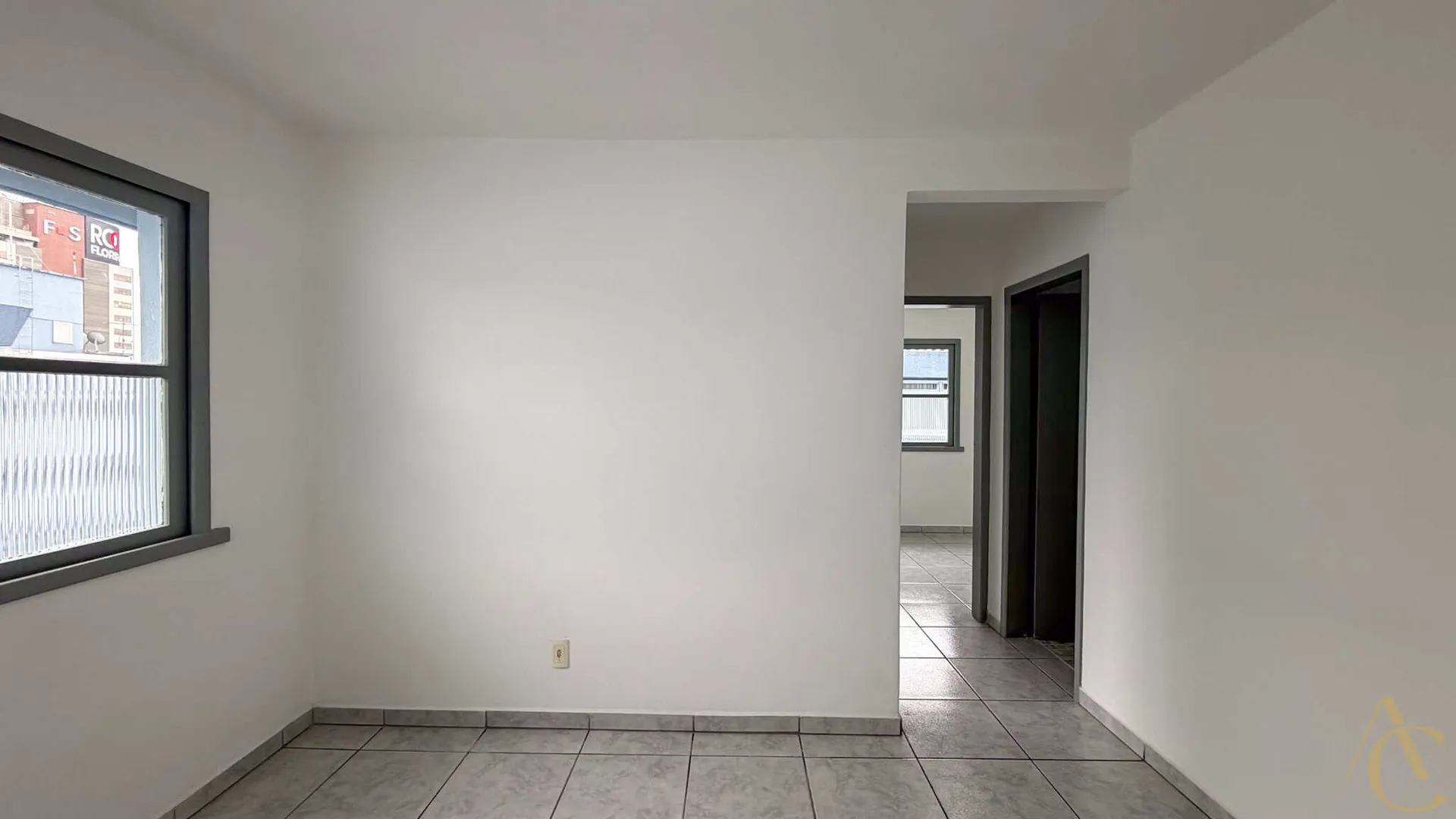 Apartment with 2 bedrooms and a separate kitchen — photo 3