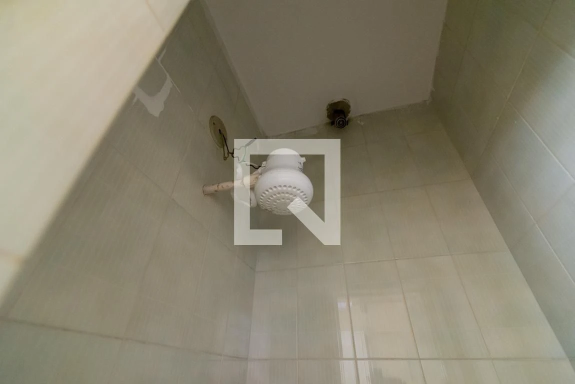 Bathtub in a 3-bedroom apartment, 110 m² — photo 49