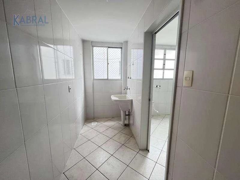 2-bedroom apartment with 2 bathrooms and parking — photo 11