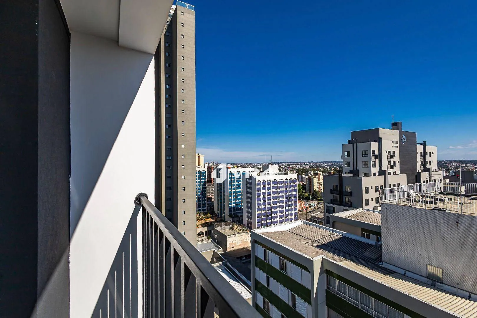 Furnished studio with balcony and private BBQ — photo 16