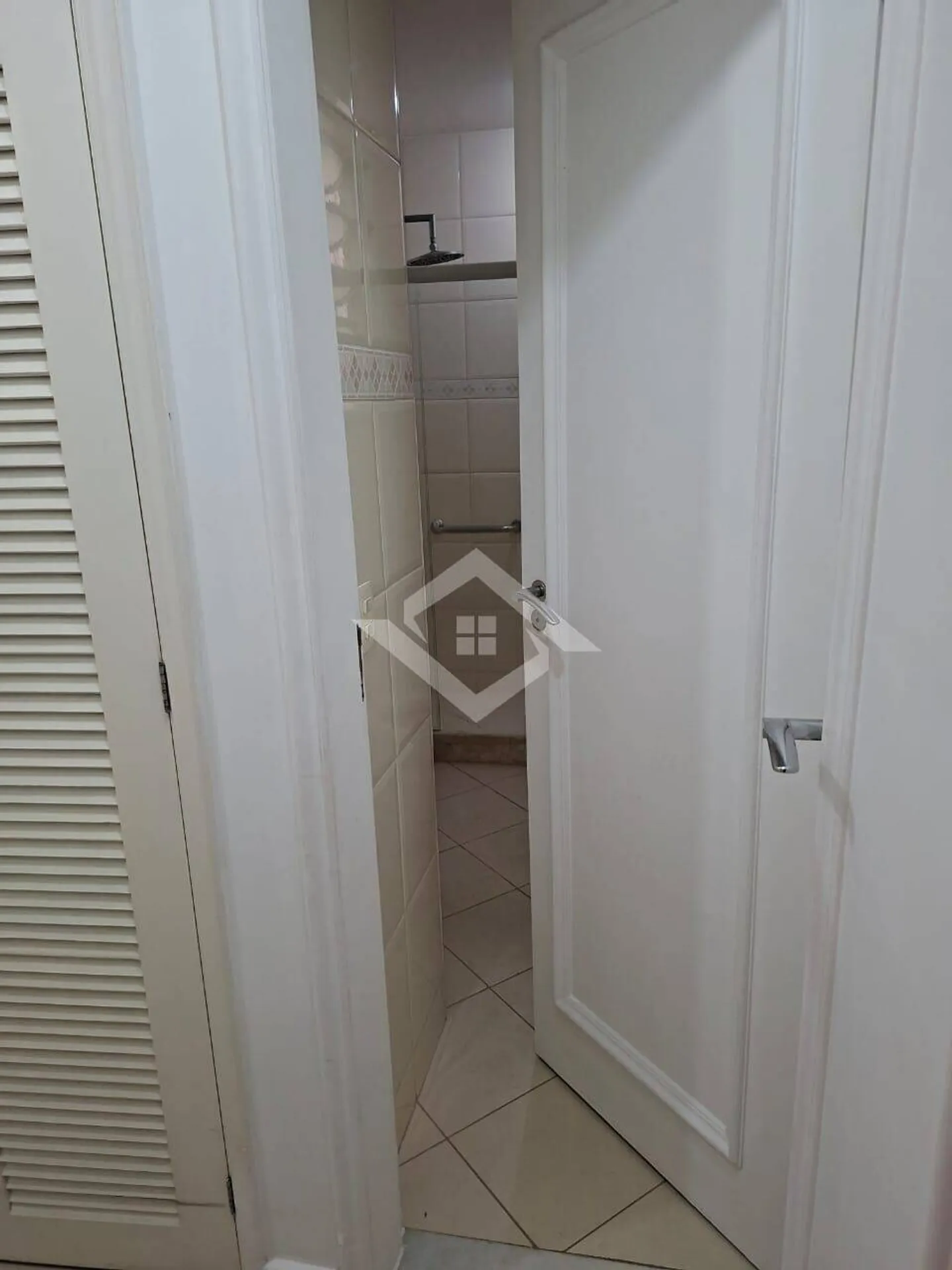 Квартира с 3 спальнями: 2 с ванными и 4 санузла — photo 34