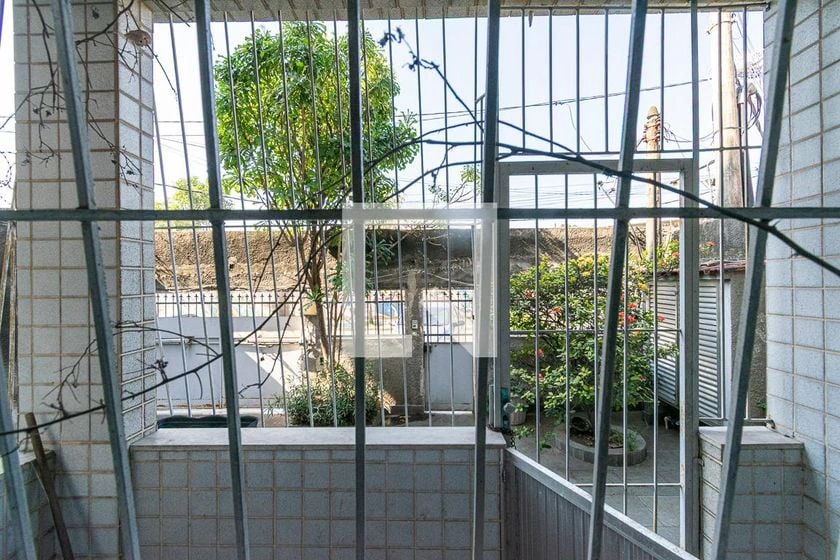 Casa amueblada con 3 dormitorios y 240 m² con balcón — photo 10