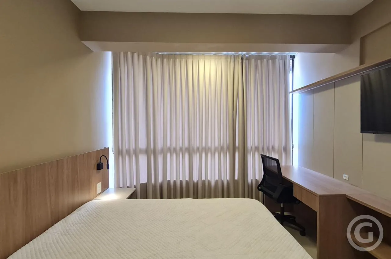 One-bedroom apartment with a home office