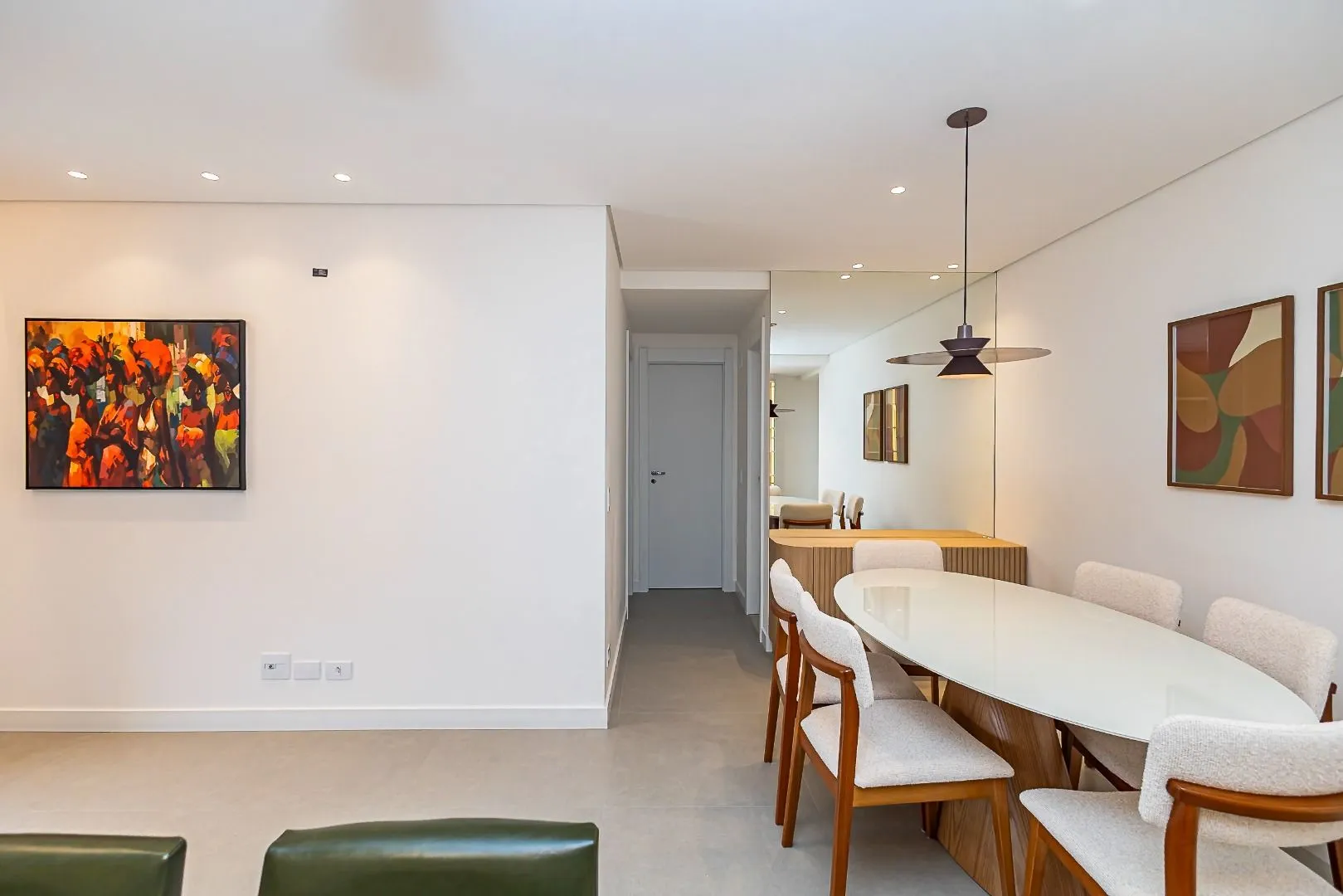 Furnished apartment, 78 m², with a glass-enclosed balcony — photo 43