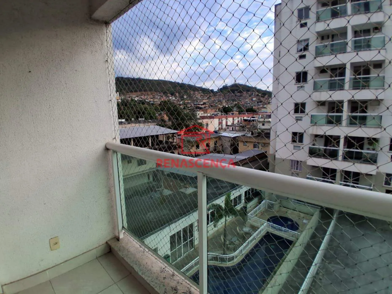 Apartment on the 3rd floor with a grill on the balcony — photo 6
