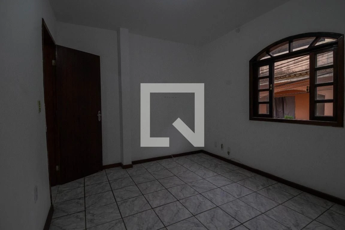 Unfurnished studio with 1 bedroom and 1 bathroom — photo 17