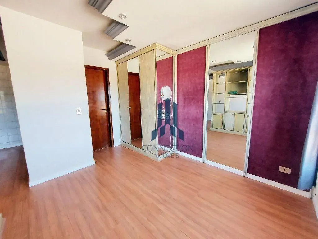 Apartment on the 3rd floor with a glass-enclosed balcony — photo 12