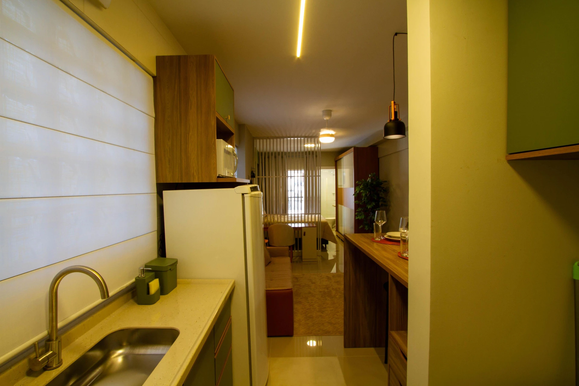 Furnished studio in a building with a gym — photo 8