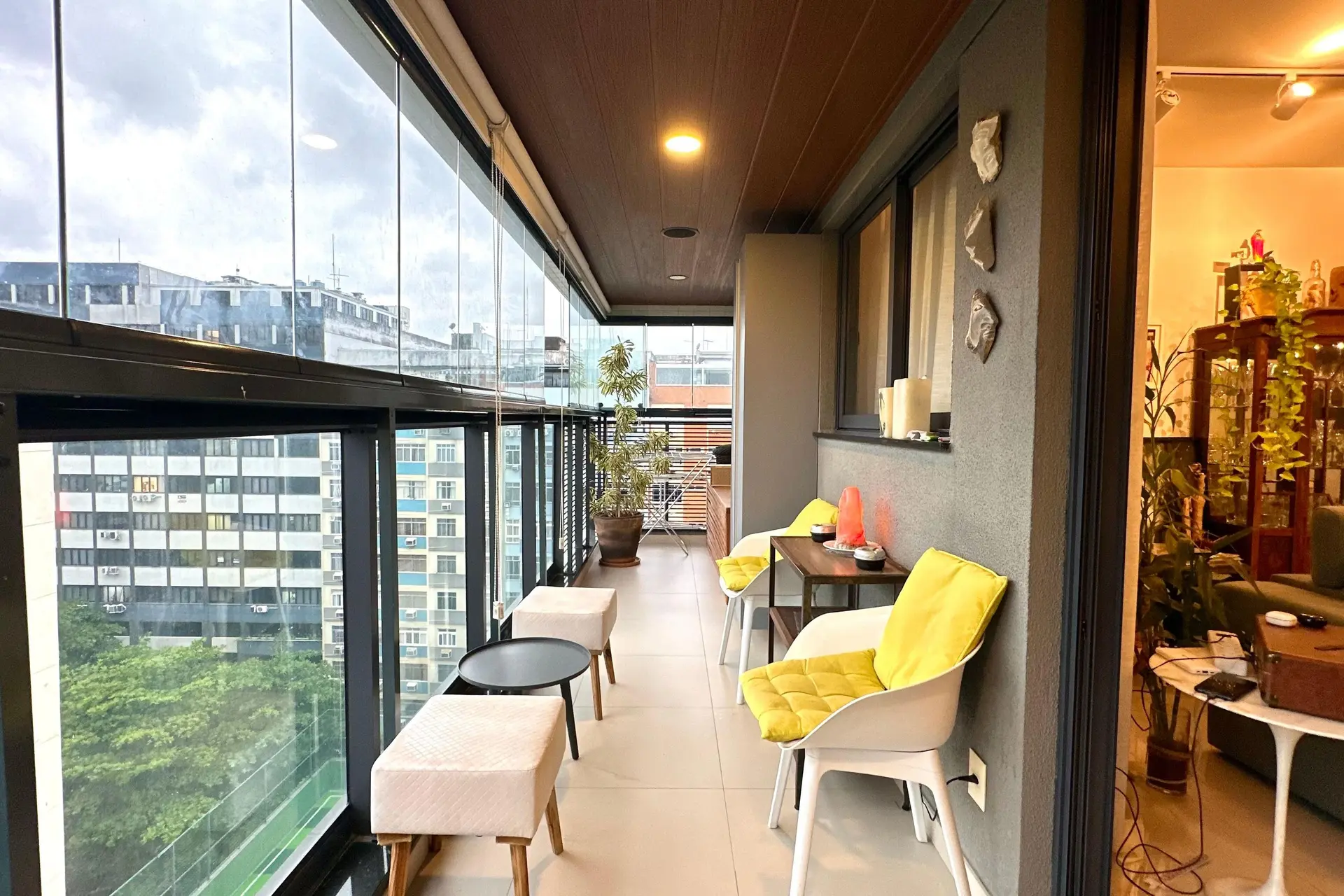 2-bedroom apartment with floor-to-ceiling windows — photo 18
