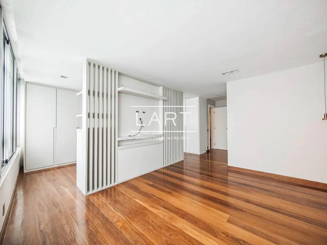 Furnished apartment, 465 m², with a water view — photo 18