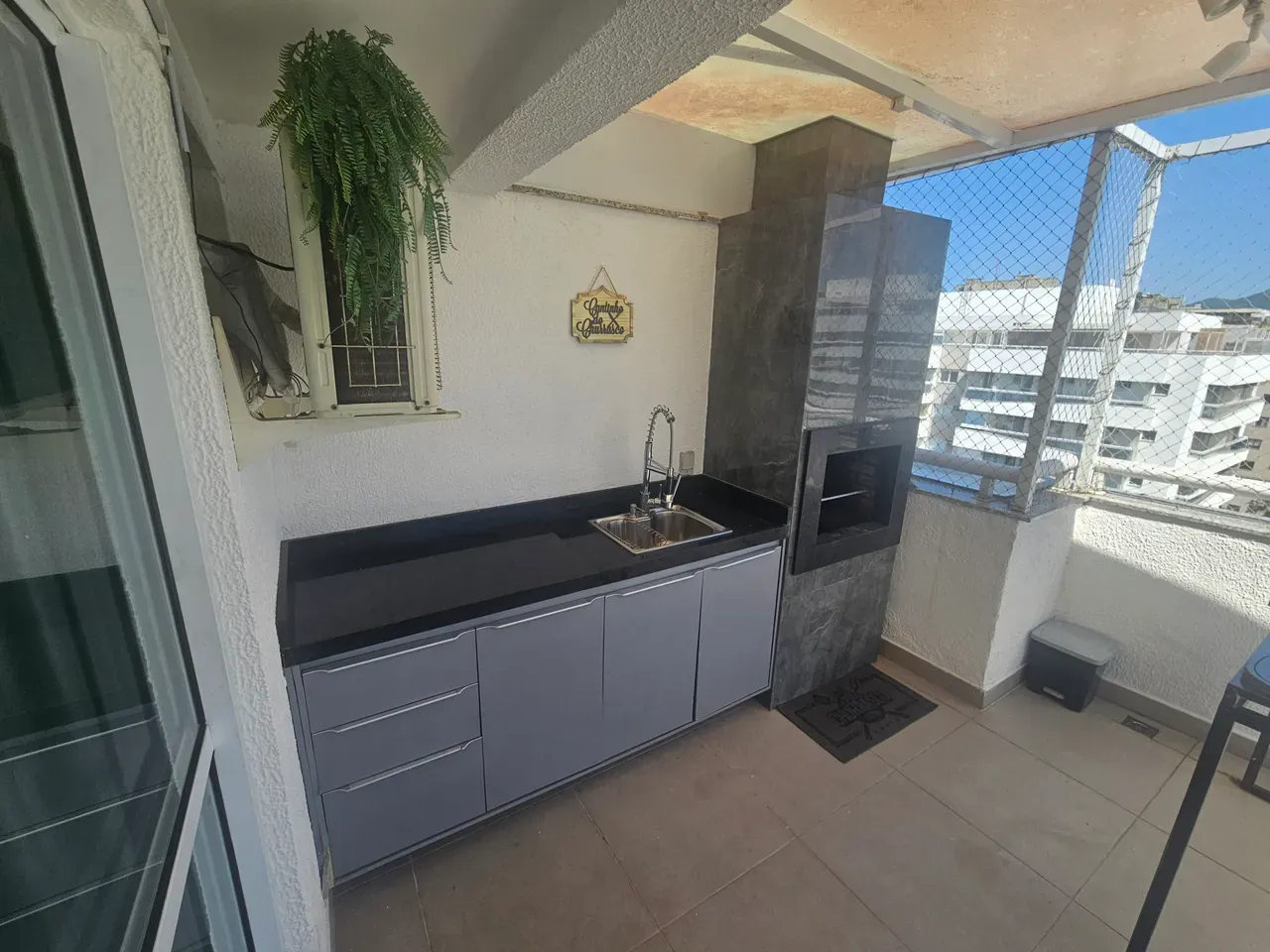 Apartamento com 5 quartos e 5 banheiros em 215 m² — photo 10