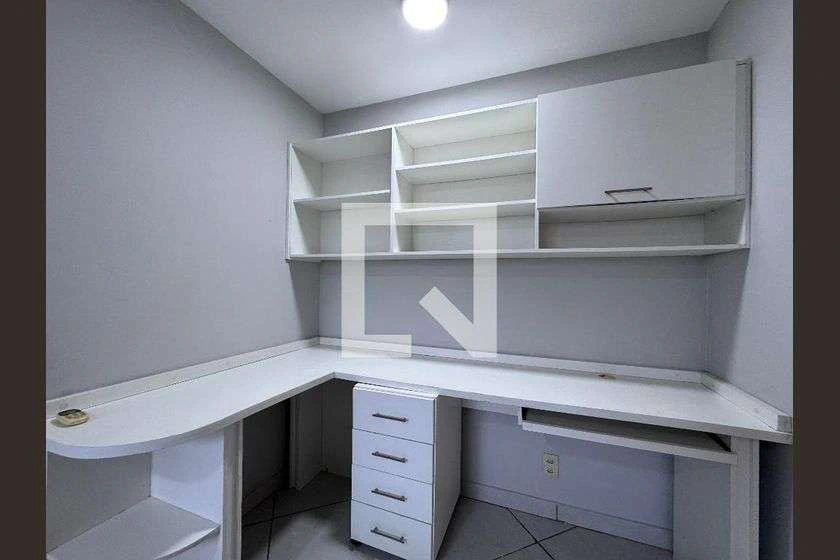 House 280 m² with 4 bedrooms and 3 bathrooms — photo 18