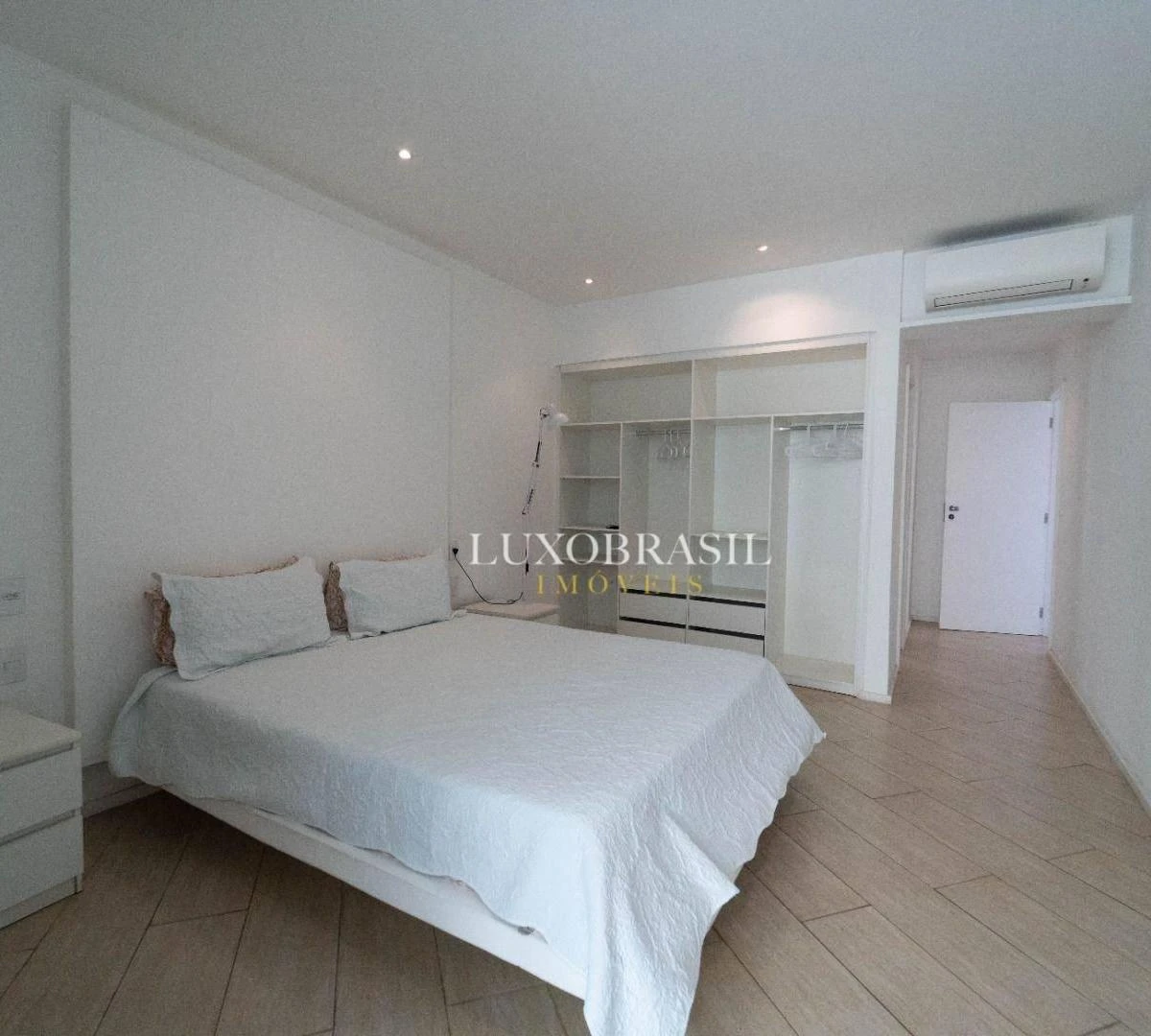 Будинок із 6 люксами та 9 ванними 750 м² — photo 29