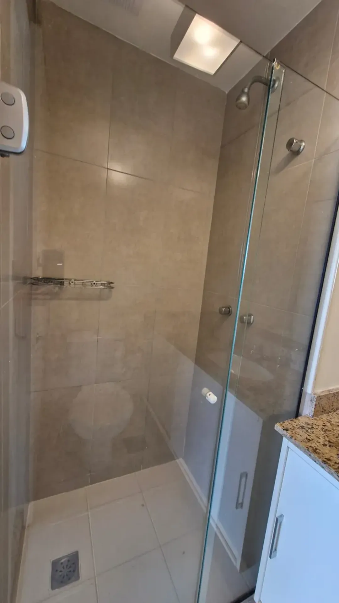 Apartment, 68 m², with a glass-enclosed balcony — photo 24