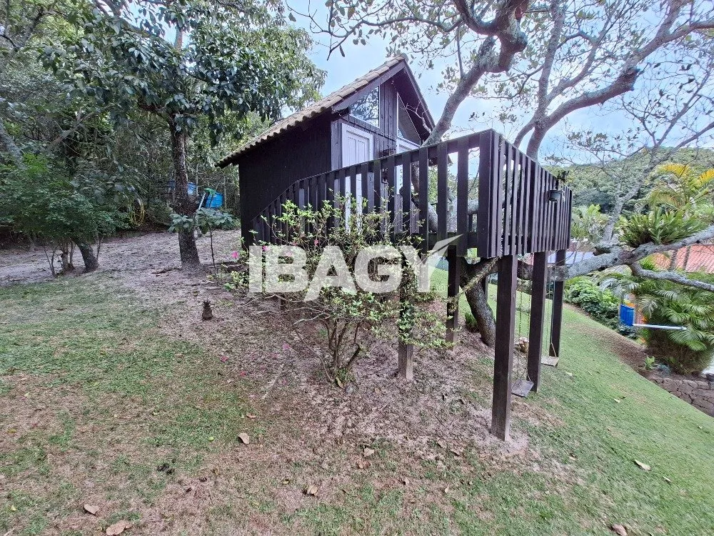 Casa amueblada con 4 dormitorios y 250 m² — photo 34