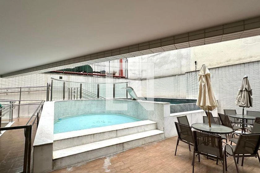 Apartamento mobiliado de 2 quartos em condomínio com piscina — photo 38