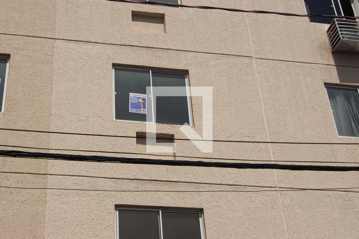 Apartamento com 2 quartos e 1 vaga, pisos de cerâmica — photo 47