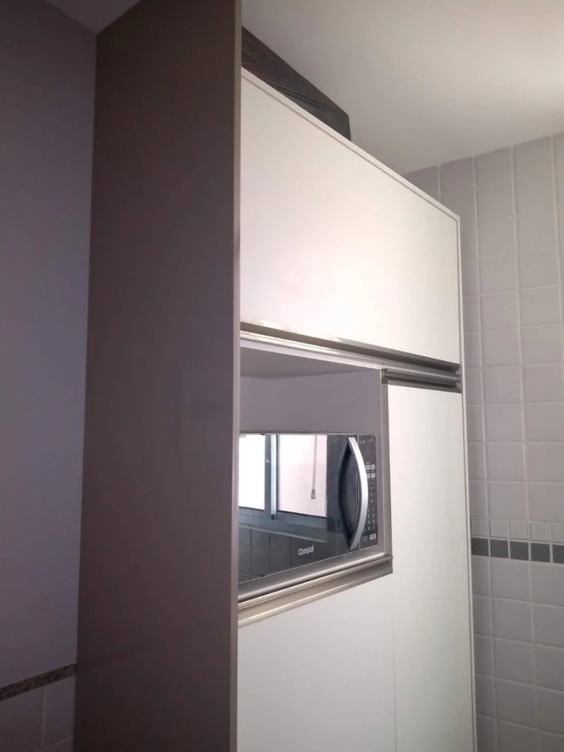 1-bedroom apartment with 24-hour concierge and parking — photo 2