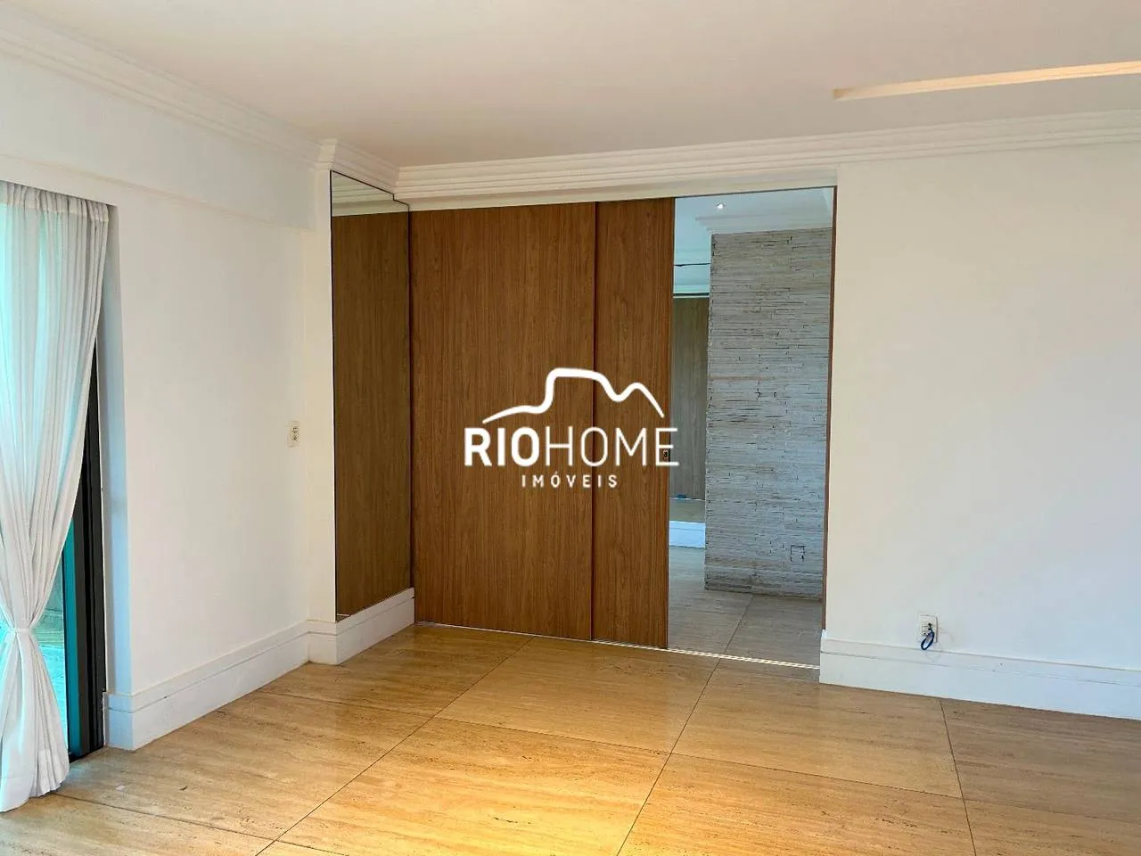 Apartment, 174 m², with a glass-enclosed balcony — photo 30