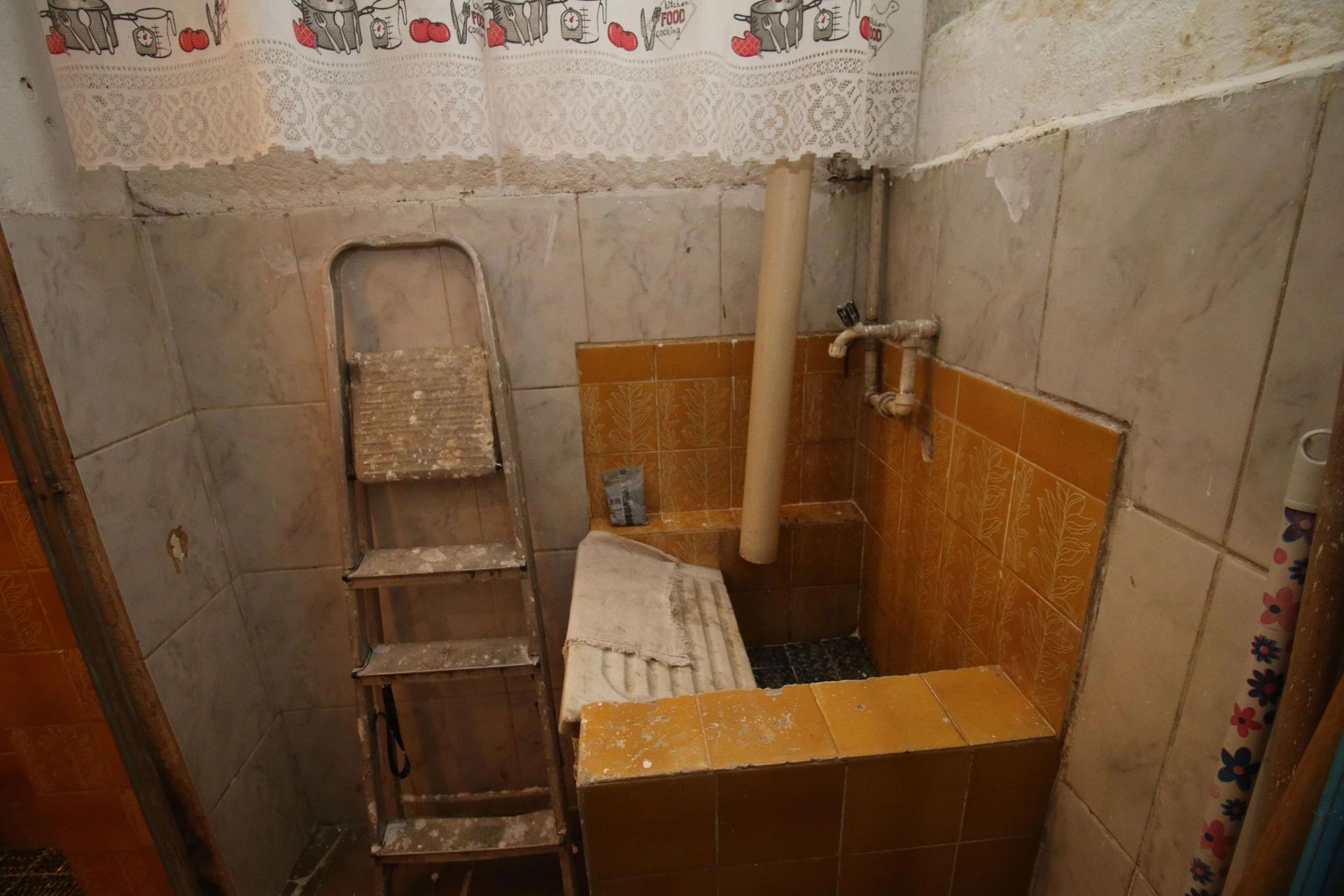 1-bedroom unfurnished apartment with fitted kitchen — photo 20
