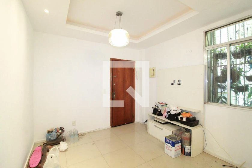 One-bedroom apartment with a washing machine — photo 16