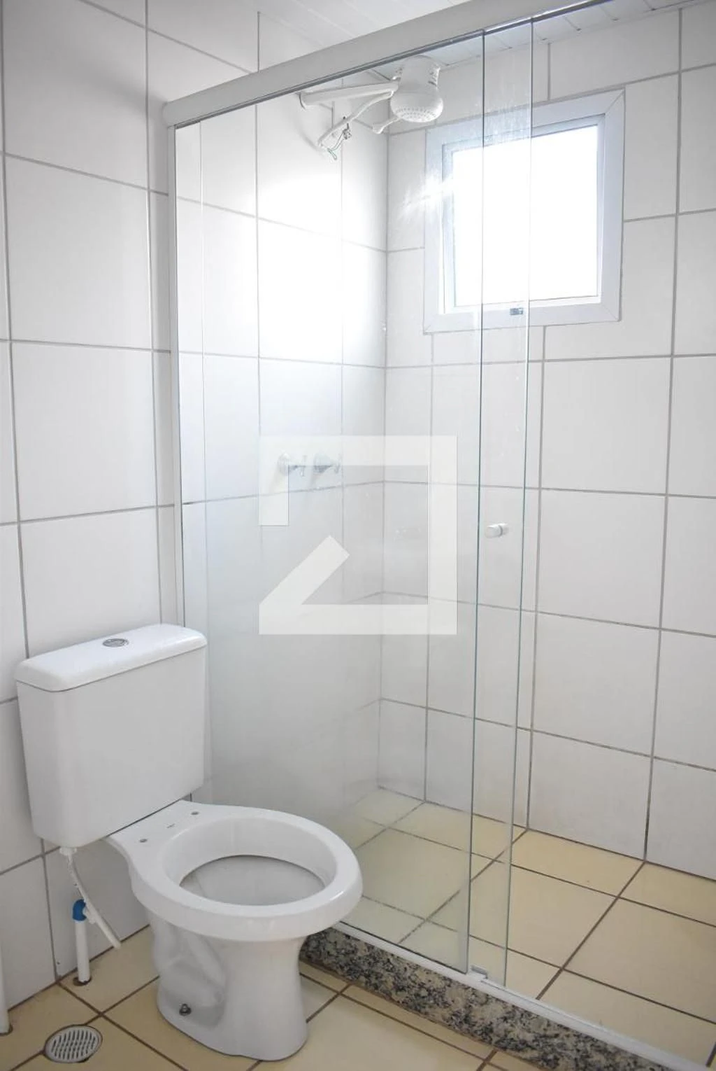 2-bedroom apartment in a building with a pool — photo 11