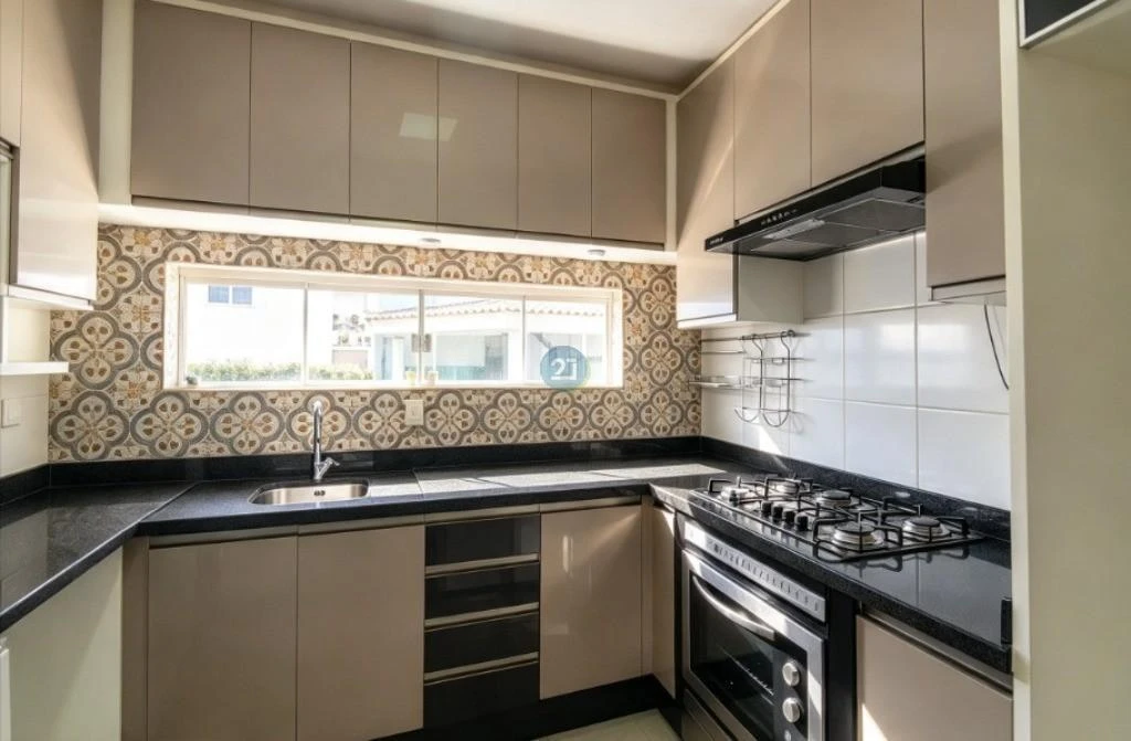 Casa de 4 dormitorios con bañera en Florianópolis — photo 11