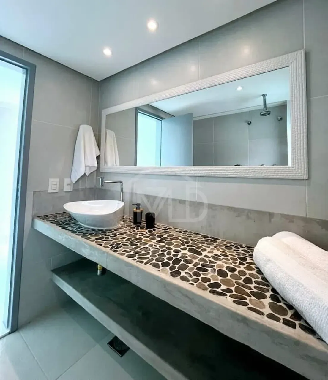 Furnished house with 5 bedrooms and 5 bathrooms, 1100 m² — photo 6
