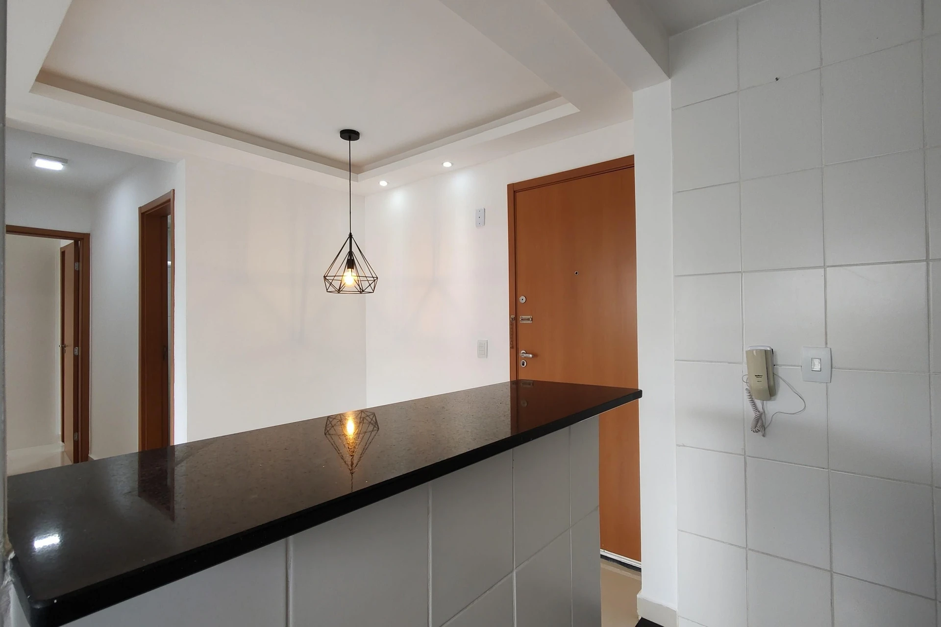 2-bedroom apartment in a building with a gym — photo 15
