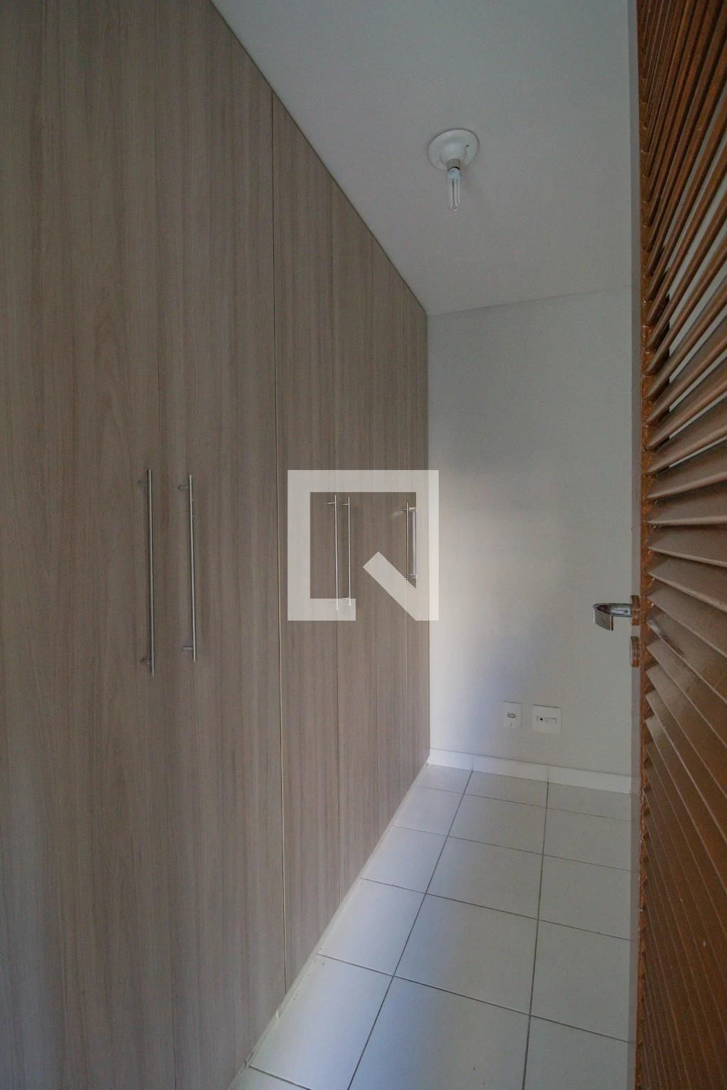 Furnished apartment, 75 m², with a walk-in closet — photo 67