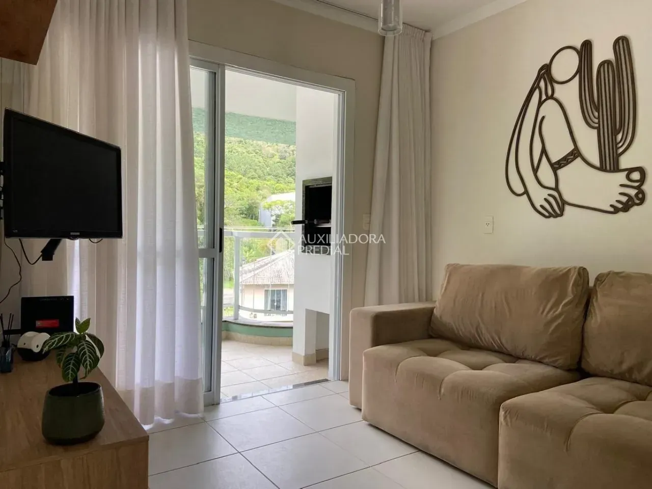 Квартира 90 м² з 2 спальнями та власним садом